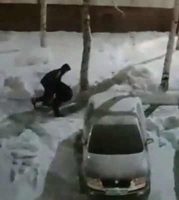 в хмао чеченец избил 17-летнего юношу и оставил его лежать на 34-градусном морозе (видео)